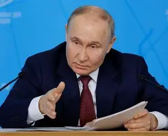 Putin denies Russia will attack Europe