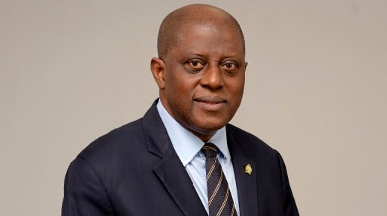 Nigeria interest rate cut 2025 – CBN Governor Olayemi Cardoso announces reduction of benchmark rate to 27% during press briefing in Abuja.