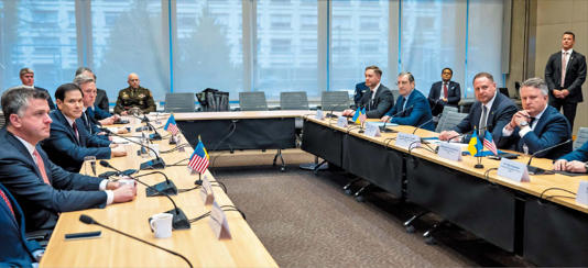 U.S.-Ukraine peace plan negotiations in Geneva